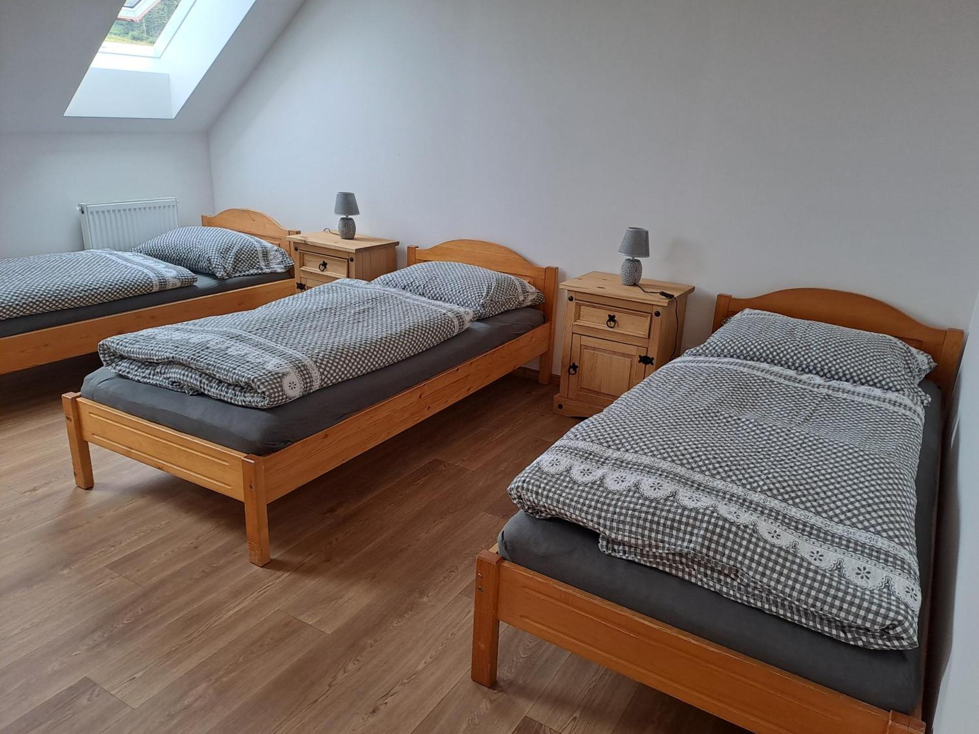 Pension Na Statku- Konsky Apartman Malenitz Buitenkant foto